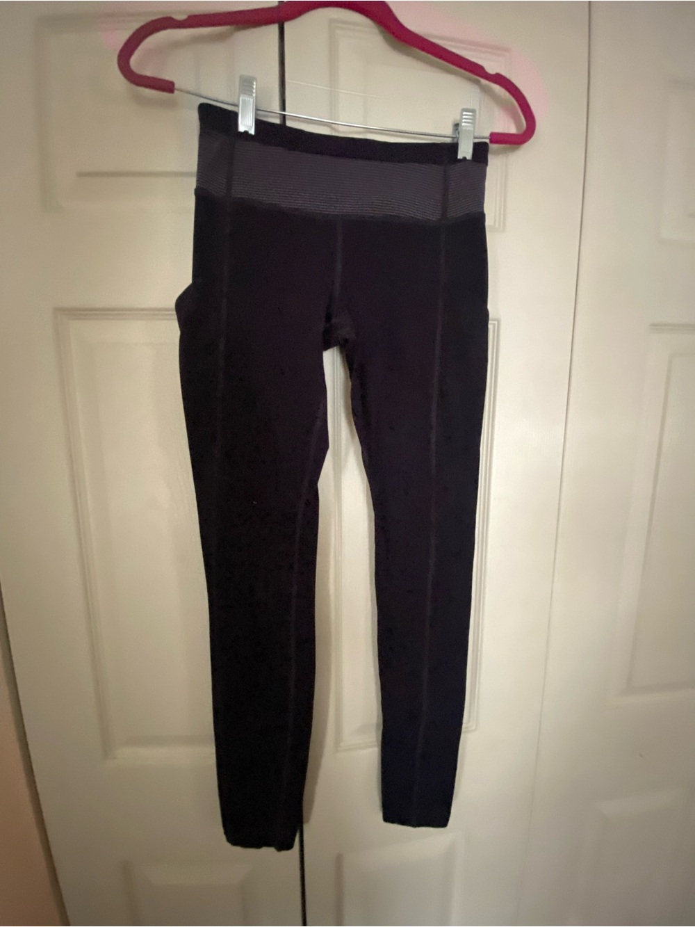 Lululemon Women’s Black leggings